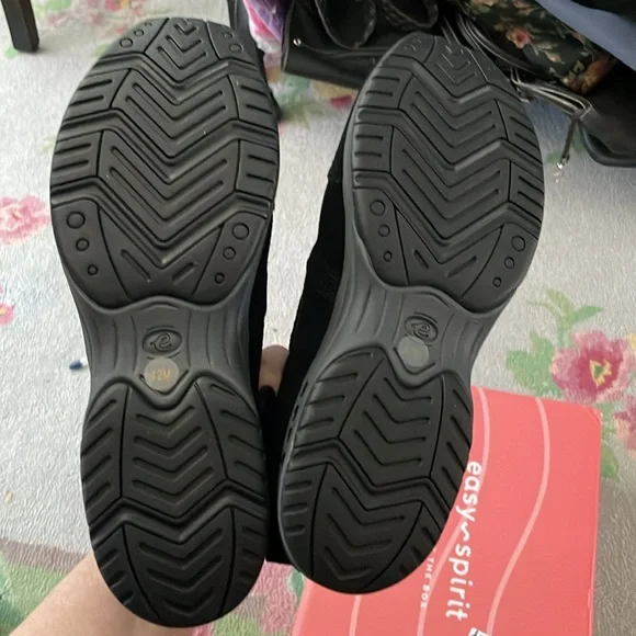 Water Resistant Black Comfort Boots, by Easy Spirit, Size 12m - Picture 8 of 11